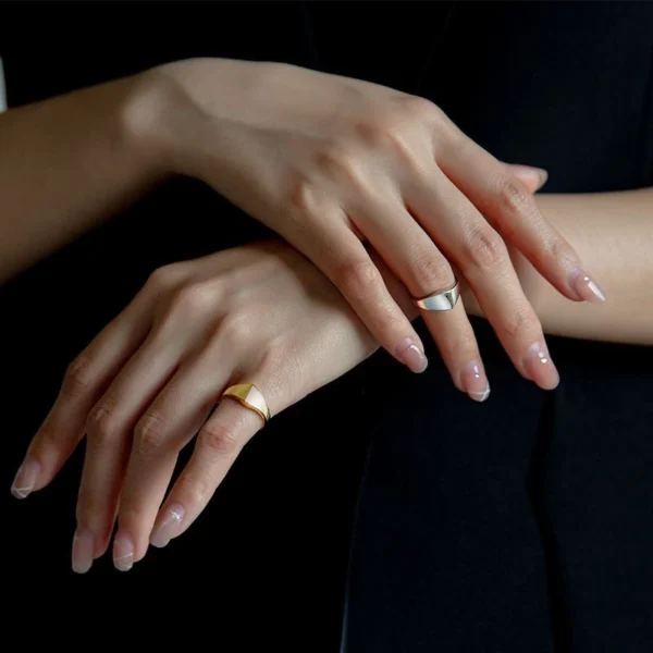 694747d22f53d6a60e131fca12bf349b Sterling Silver Minimalist Midi Pinky Ring