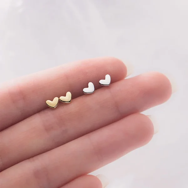 52325df65364574fc8d2251643cc7851 Sterling Silver Heart Shape Stud Earrings