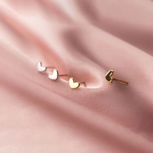 5726161383f15ee3bf6c21f4d444c81e Sterling Silver Heart Shape Stud Earrings