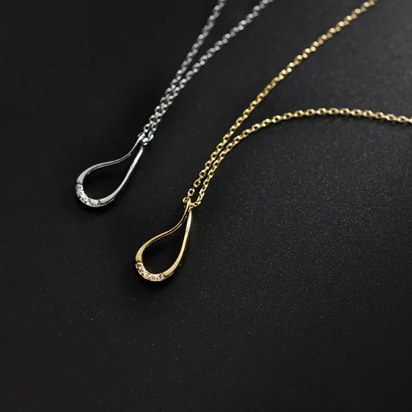 657b23a0f94436454186550436898ca7 Sterling Silver Cut-Out Teardrop Pendant Necklace