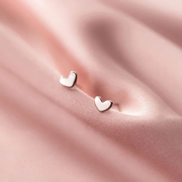 a99de9585678e6929480e1e02f3ba72c Sterling Silver Heart Shape Stud Earrings